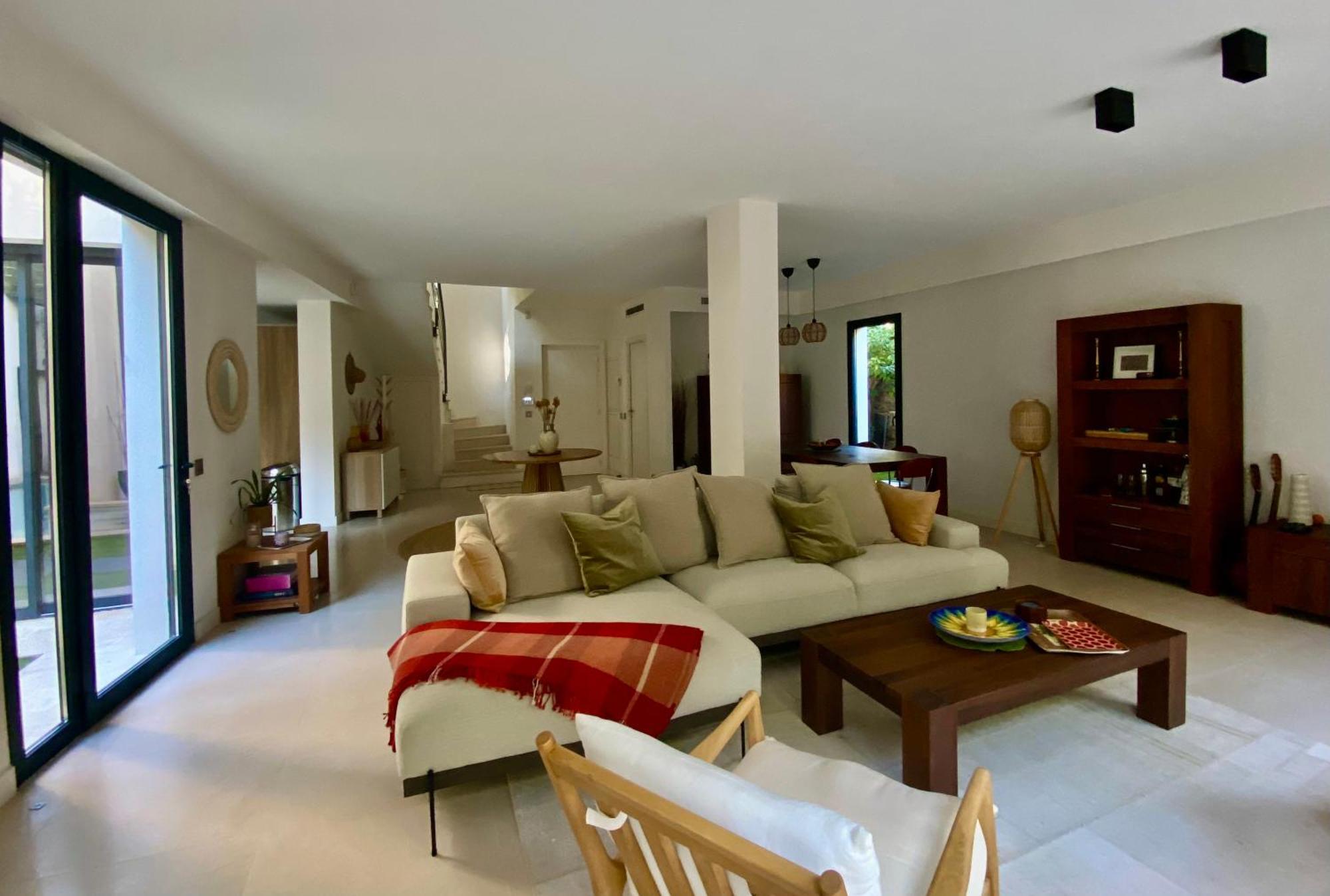 Rumah Bali Cannes Exteriér fotografie